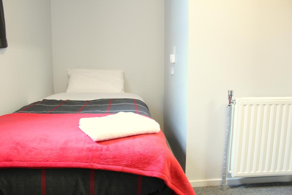 بيت شباب Urbanz كريستتشيرش الغرفة الصورة A single room at the hotel