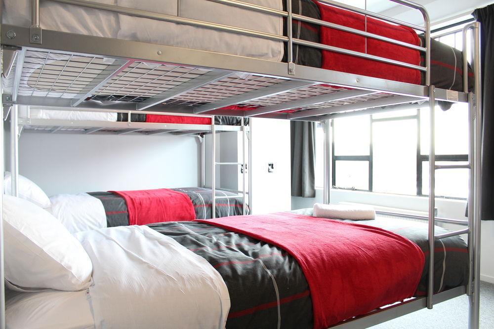 بيت شباب Urbanz كريستتشيرش المظهر الخارجي الصورة A typical room at the hotel