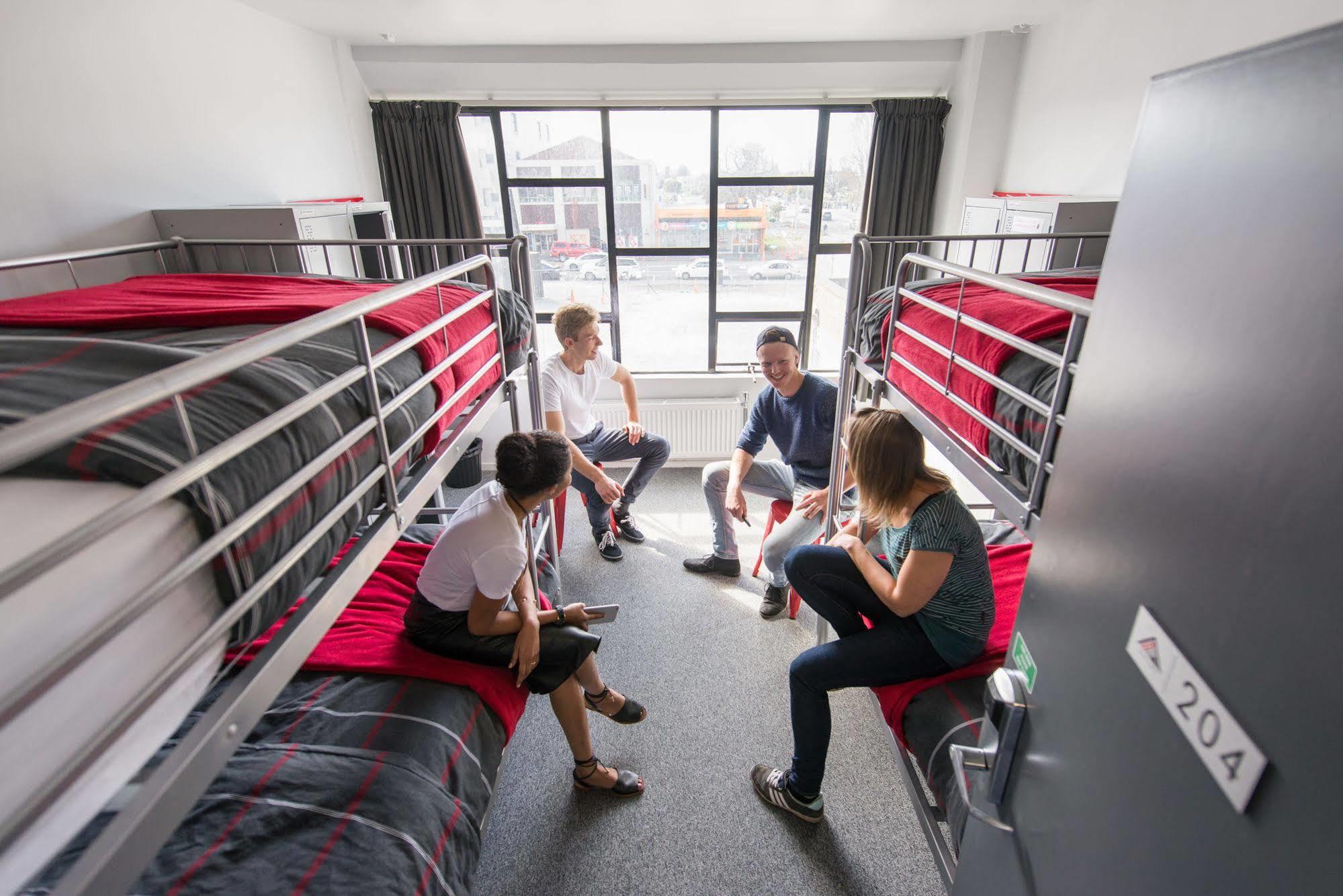 بيت شباب Urbanz كريستتشيرش المظهر الخارجي الصورة A typical room at the University of Kent
